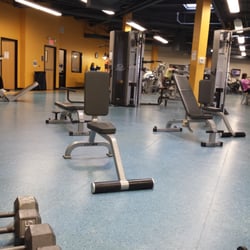 NYA Sports & Fitness Center - Morning workout at the NYA