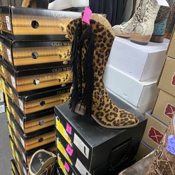 Farm & Ranch Western Wear - Ladies I see a wild Dance Hall night with these boots.