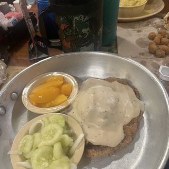 Lambert's Cafe - Ozark - Chicken fried steak with cucumbers & peaches - American Near Me - Ozark, Missouri