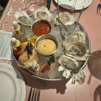 Saltie Girl - Oysters and crab claws - Seafood Near Me - Boston, Massachusetts Saltie Girl - Oysters and crab claws - Seafood Near Me - Boston, Massachusetts