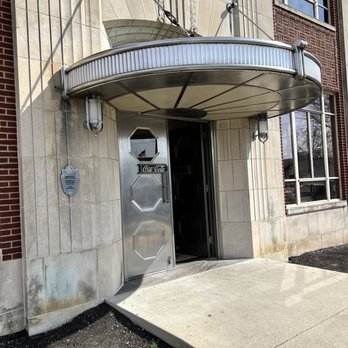 Pipers Tea & Coffee - the entrance to the building - Coffee & Tea Near Me - Paducah, Kentucky