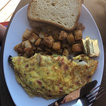 Wayfinder - Veggie omelet potatoes gluten free toast - American Near Me - Estes Park, Colorado Wayfinder - Veggie omelet potatoes gluten free toast - American Near Me - Estes Park, Colorado