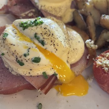 Early Bird - Perfectly poached eggs - New American Near Me - Fullerton, California