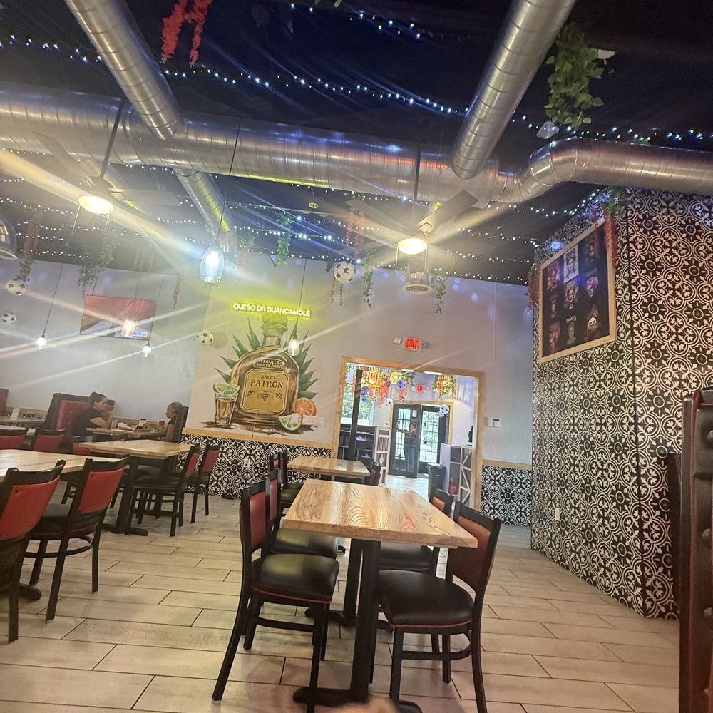 Frida's Grill & Cantina - Dining room - Mexican Near Me - Stockbridge, Georgia Frida's Grill & Cantina - Dining room - Mexican Near Me - Stockbridge, Georgia