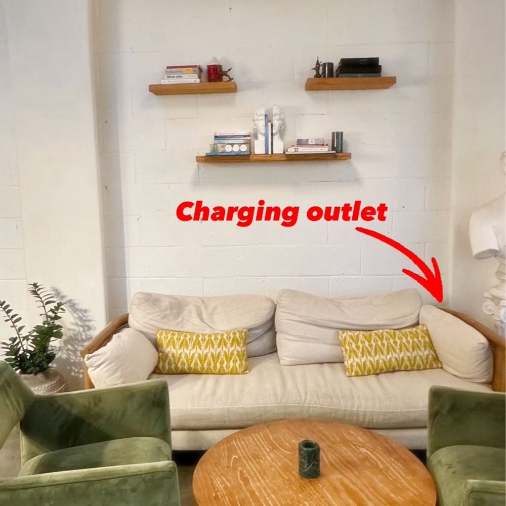 Pantheon Coffee - Charging outlet - Coffee & Tea Near Me - West Hollywood, California Pantheon Coffee - Charging outlet - Coffee & Tea Near Me - West Hollywood, California