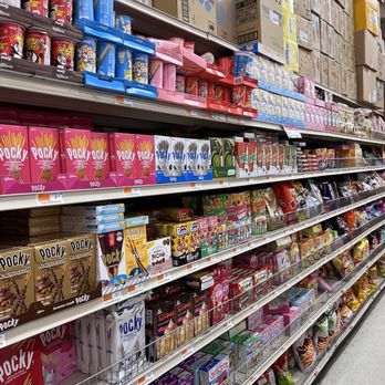 H Mart - Snacks - International Grocery Near Me - Aurora, Colorado