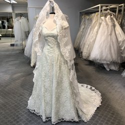 wedding dress outlet