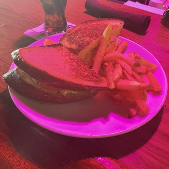 Nick's Seafood Restaurant - Crab sandwich - Seafood Near Me - Pacifica, California Nick's Seafood Restaurant - Crab sandwich - Seafood Near Me - Pacifica, California