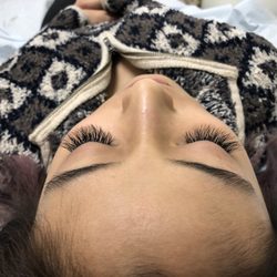Longmi Lashes - Obsessed with how Tara did my eyelash extensions! Natural yet still full and glamorous!