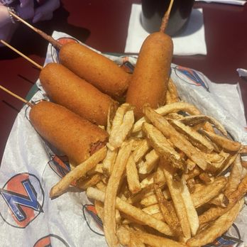 Zipps Sports Grill - Corn dog basket - American Near Me - Tempe, Arizona Zipps Sports Grill - Corn dog basket - American Near Me - Tempe, Arizona