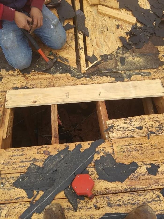 Slide of Frank's Roofing