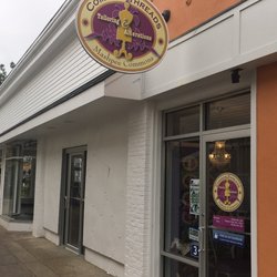 Common Threads - Located next to the Blue Restaurant