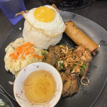 Pho Auntie 7 - R1. Combination Rice Plate (The Works) / Cơm Đặc Biệt - Vietnamese Near Me - Castro Valley, California Pho Auntie 7 - R1. Combination Rice Plate (The Works) / Cơm Đặc Biệt - Vietnamese Near Me - Castro Valley, California