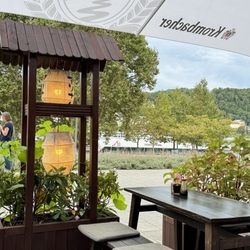 An Nam - Outdoor seats