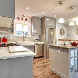 Krystal Lee Moore - Royal City Realty - Updated and modern kitchen with YOUR Guelph REALTOR® Krystal Lee Moore