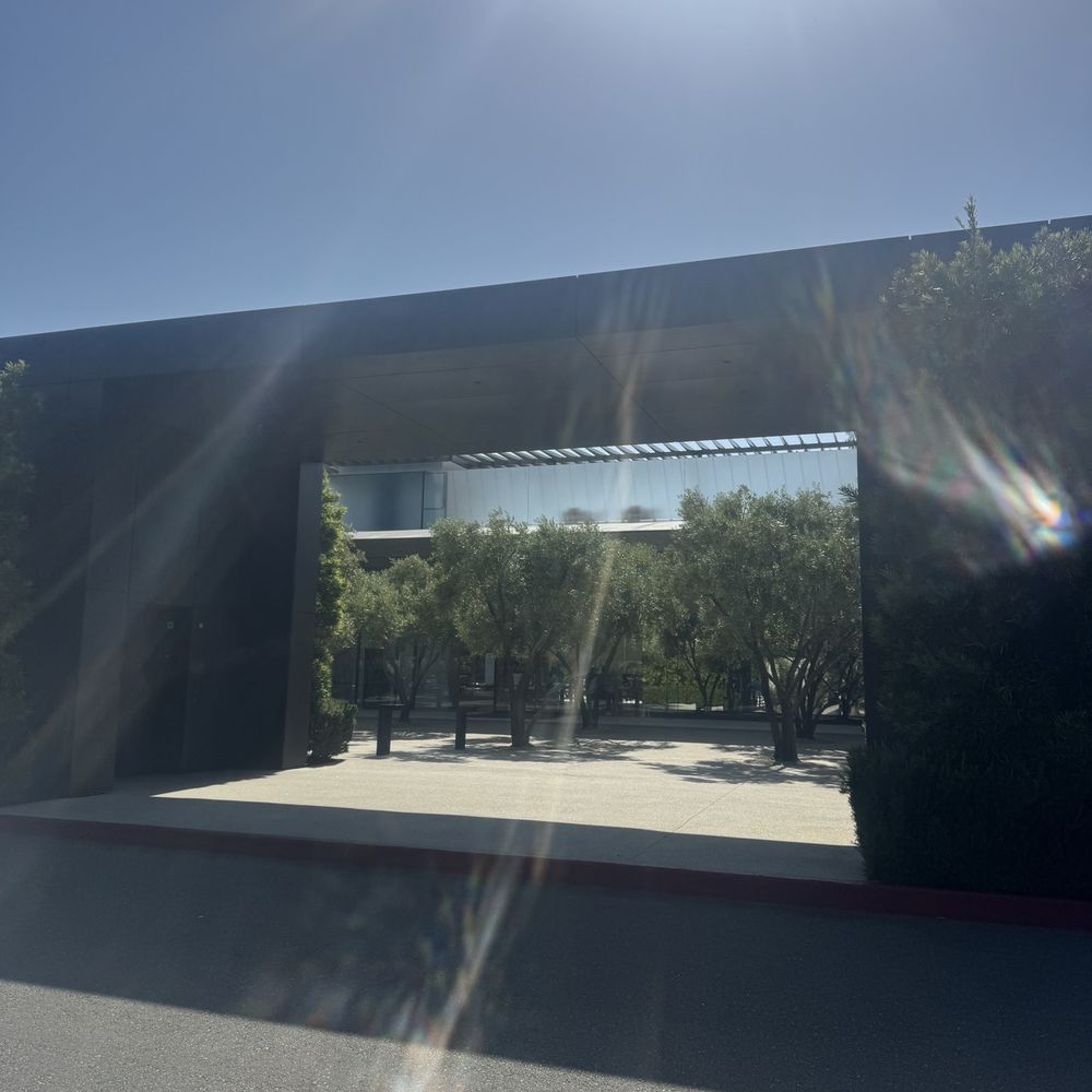 Apple Park Visitor Center - Computers Near Me - Cupertino, California Apple Park Visitor Center - Computers Near Me - Cupertino, California
