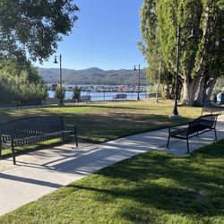 Rotary Pine Knot Park - Benches