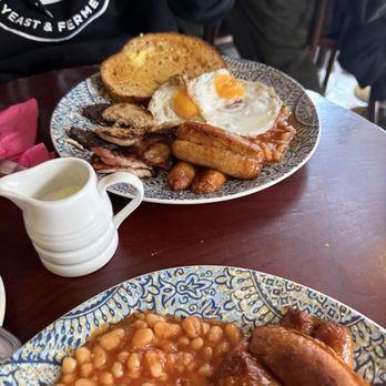 Stage Door Café - Irish breakfast - Coffee & Tea Near Me - Dublin, D Stage Door Café - Irish breakfast - Coffee & Tea Near Me - Dublin, D