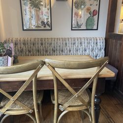 White Horse Inn - Table