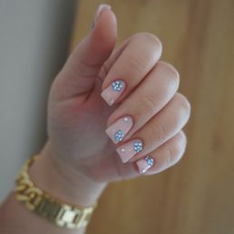 Manicure Manicure