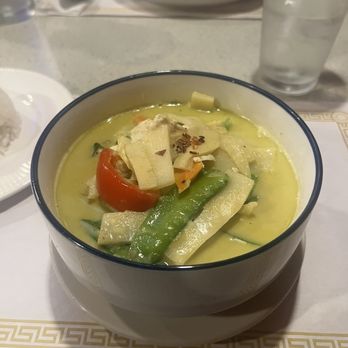 Benjarong Thai - Chicken Green Curry - Thai Near Me - Tampa, Florida Benjarong Thai - Chicken Green Curry - Thai Near Me - Tampa, Florida