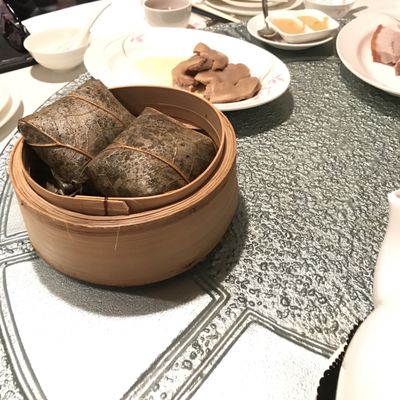 Celestial Court Chinese Restaurant 天寶閣 by null