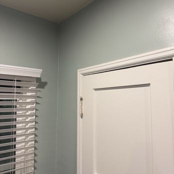 Cambel Handy - Bedroom painted with clean lines - Handyman Near Me