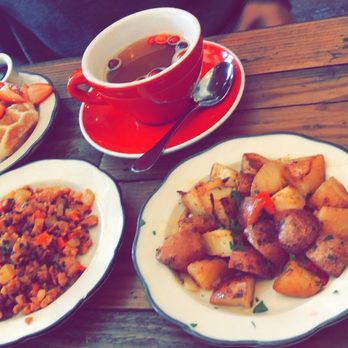 Slimak - Home fries, chicken apple sausage, Belgian waffle - Coffee & Tea Near Me - Brooklyn, New York