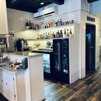 Saturn Grill - Bar - Cafes Near Me - Nichols Hills, Oklahoma
