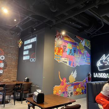 La Birra Bar - Inside - Burgers Near Me - Weston, Florida La Birra Bar - Inside - Burgers Near Me - Weston, Florida