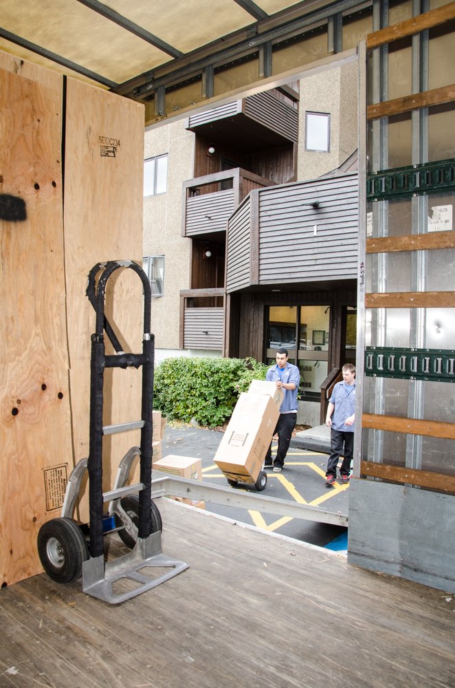 ROYAL ALASKAN MOVERS 36 Photos & 22 Reviews 2216 N Post Rd