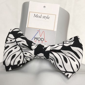 Mod style - 100 % SILK BOWTIE Solid Men's Bow Tie for Tuxedo or Suit - Bespoke Clothing Near Me - Danvers, Massachusetts