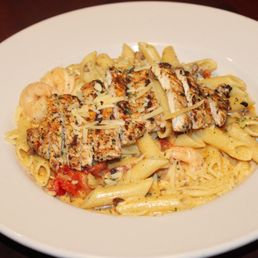 spicy chicken & shrimp pasta