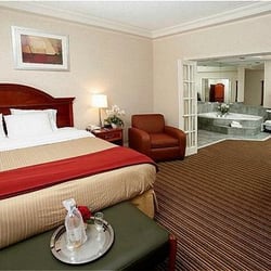 Holiday Inn Express Whitby Oshawa