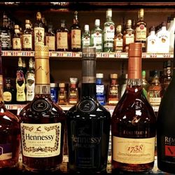 Maxi Mart & Liquor