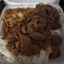 Ramayana Restaurant - Beef stew, spicy stew n veggie mix $11