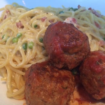 Mi Piace - Spaghetti alla carbonara with added meatballs - Italian Near Me - Pasadena, California Mi Piace - Spaghetti alla carbonara with added meatballs - Italian Near Me - Pasadena, California