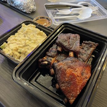 Copper Top BBQ - Ribs and potato salad - Barbeque Near Me - Big Pine, California