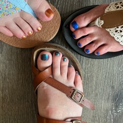 Nail Pro's - Lovely Pedicures Paraffin Wax Dip Foot Soak Buff & Polish