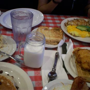 Mo's Egg House - Chocolate Chip Pancakes, Chicken & Waffles, ABC Omelette, Side of bacon & eggs - Breakfast & Brunch Near Me - Temecula, California Mo's Egg House - Chocolate Chip Pancakes, Chicken & Waffles, ABC Omelette, Side of bacon & eggs - Breakfast & Brunch Near Me - Temecula, California