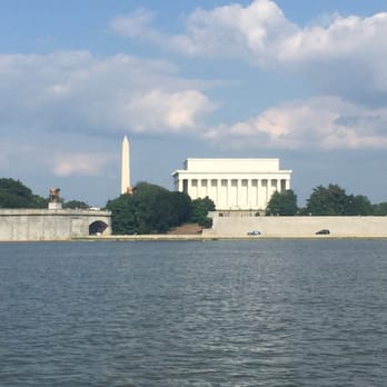 Capitol River Cruises - The view of the Lincoln Memorial with the Washington Monument in the background from aboard the Nightingale II. - Boat Charters Near Me - Washington, DC, District of Columbia