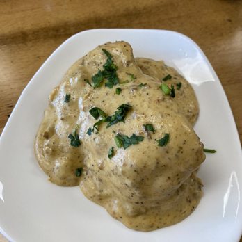 Brunch - Biscuits and spicy chorizo gravy - Breakfast & Brunch Near Me - Paso Robles, California Brunch - Biscuits and spicy chorizo gravy - Breakfast & Brunch Near Me - Paso Robles, California