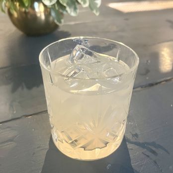 Leo. a public house - Custom cocktail made with mango and ginger tequila - Pubs Near Me - Pittsburgh, Pennsylvania