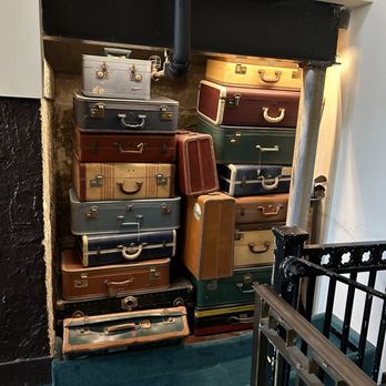 Hotel Greene - Decor - Mini Golf Near Me - Richmond, Virginia