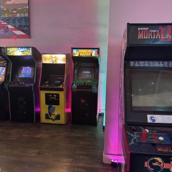 Neon Retro Arcade - Arcades Near Me - Pasadena, California