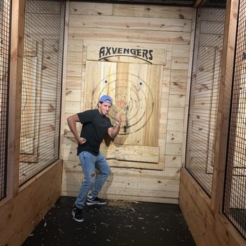 Epic Axe Throwing - Axe Throwing Near Me - Orlando, Florida