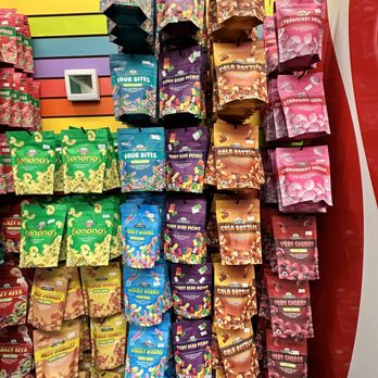 Oh Gelato - a display of candy bars - Ice Cream & Frozen Yogurt Near Me - Victoria, British Columbia Oh Gelato - a display of candy bars - Ice Cream & Frozen Yogurt Near Me - Victoria, British Columbia
