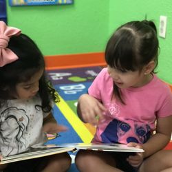 STEAM Preschool & Kindergarten - Shared reading fun!