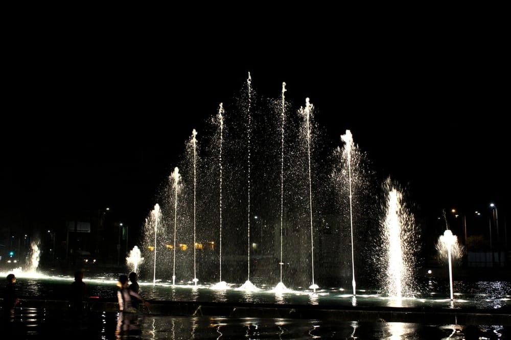 FANFARE FOUNTAINS AT GATEWAY PLAZA Updated October 2024 95 Photos
