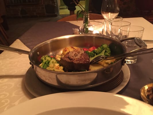 Malerwinkl Restaurant + Kunsthotel + Vinothek by null